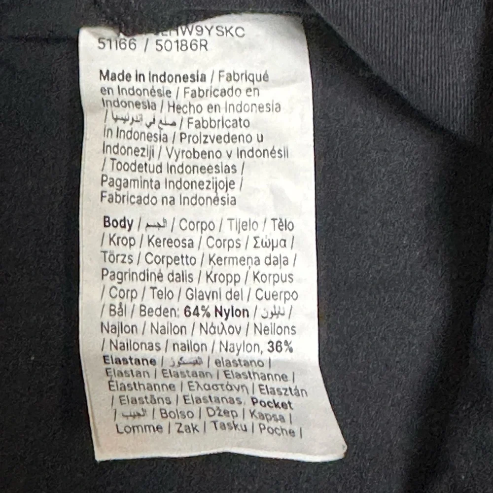 SPANX Classic Black Leggings Size Large - Picture 5 of 9